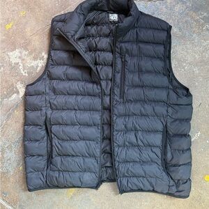 32 Degrees Men's Charcoal Puffer Vest